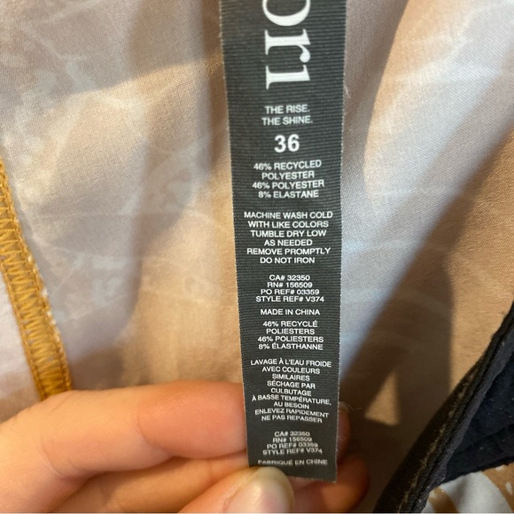 Mens Vuori Peak Board Shorts Yellow Size 36 - Picture 6 of 6